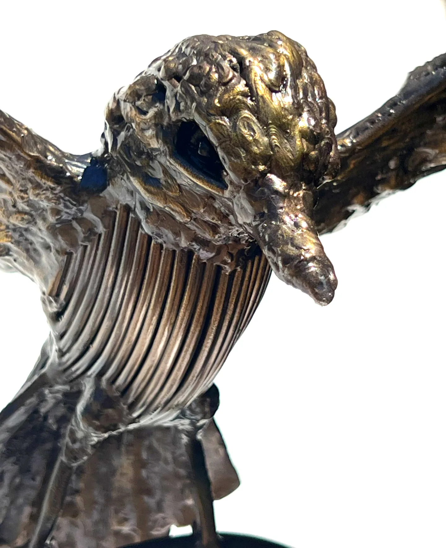 The Canary, detail view 4 — sculpture by Thomas Pall